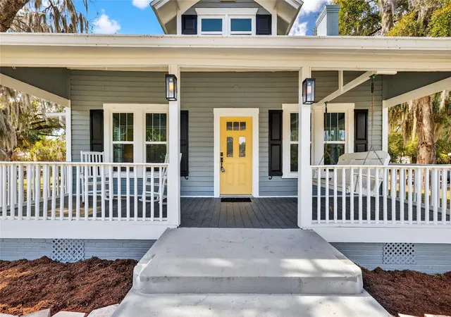 2nd image of 92 S Trowell Ave, Umatilla, FL 32784 | MLS# G5108468