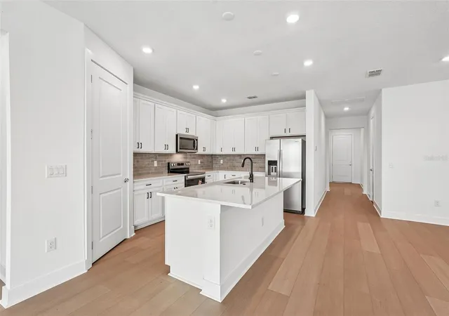 Photo 3 of Single family home for sale at 9927 Johnson Oaks Glen, Parrish, FL 34219 | MLS# TB8478169 | Listing updated on 2026-10-09