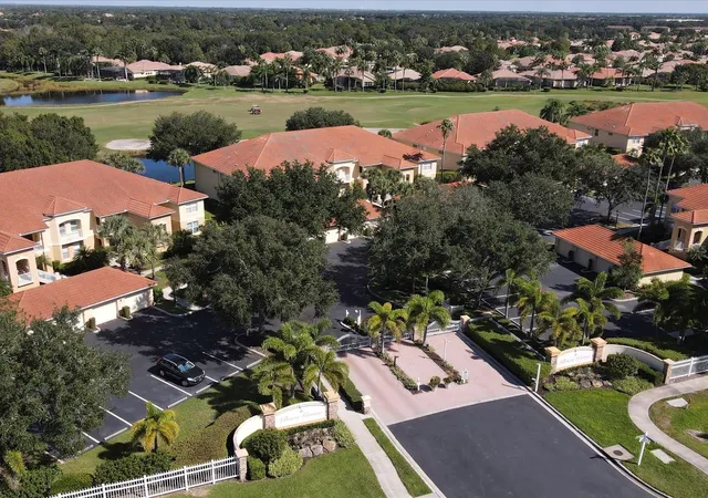 Homes for sale in Lakewood Ranch, FL | 7139 Boca Grove Place, Lakewood Ranch, FL 34202 | Houzeo