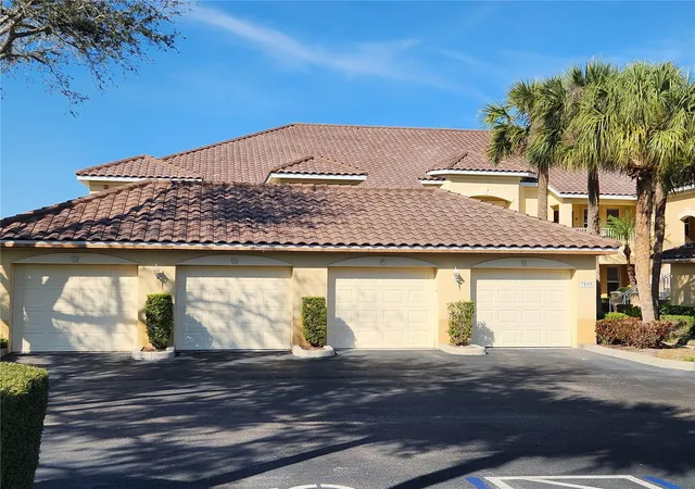 Homes for sale in Lakewood Ranch, FL | 7139 Boca Grove Place, Lakewood Ranch, FL 34202 | Houzeo
