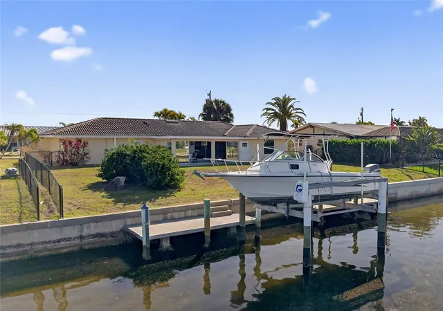 Homes for sale in Punta Gorda, FL | 523 Via Cintia, Punta Gorda, FL 33950 | MLS# C7522234
