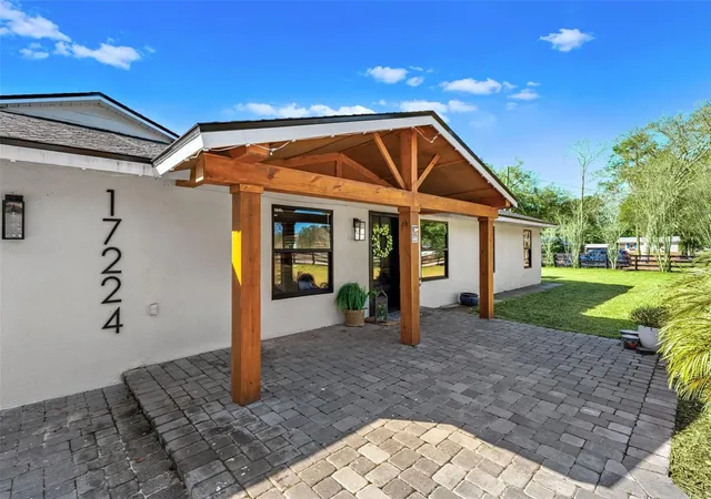 Photo 3 of Single family home for sale at 17224 Old Country Ln, Winter Garden, FL 34787 | MLS# O6384075 | Listing updated on 2026-07-18