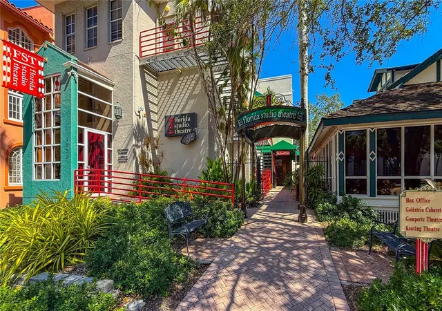 2nd image of 1305 4Th St, SARASOTA, FL 34236