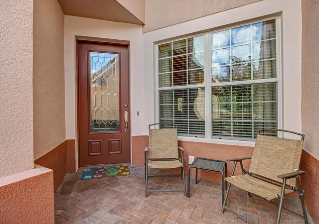 Photo 2 of Townhouse for sale at 1405 Lisbon Ct, Davenport, FL 33896 | MLS# O6384141 | Listing updated on 2026-08-07