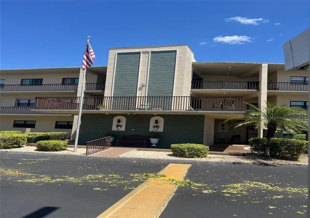Homes for sale in St Petersburg, FL | 7951 58th Ave N #207, St Petersburg, FL 33709 | MLS# TB8478464