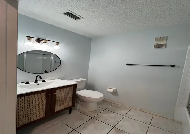 Homes for sale in St Petersburg, FL | 7951 58th Avenue, St Petersburg, FL 33709 | Houzeo