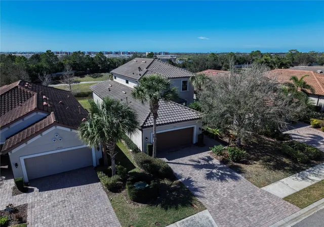 3rd image of 12822 Del Corso Loop, Bradenton, FL 34211 | MLS# A4683334