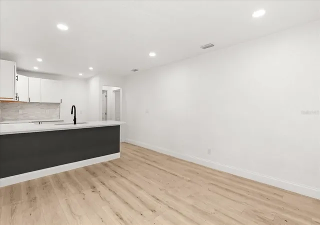 4th image of 1759 43Rd St S, St Petersburg, FL 33711 | MLS# O6384188