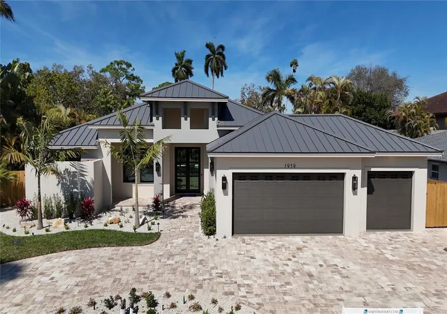 Photo 1 of Single family home for sale at 1959 Wisteria St, Sarasota, FL 34239 | MLS# A4683340 | Listing updated on 2026-09-27