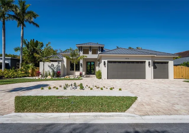 Photo 2 of Single family home for sale at 1959 Wisteria St, Sarasota, FL 34239 | MLS# A4683340 | Listing updated on 2026-09-27
