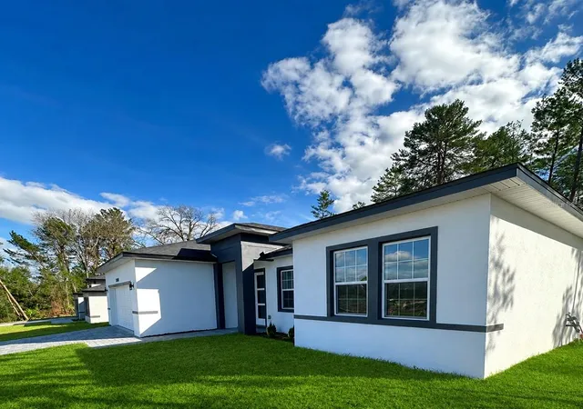 Photo 3 of Sale Pending at 15001 Southwest 46th Cir, Ocala, FL 34473 | MLS# O6384197 | Listing updated on 2026-07-22