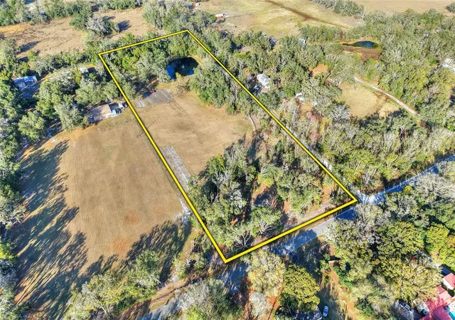 Photo 1 of Sale Pending at 8602 Back Rd, Plant City, FL 33565 | MLS# TB8478550 | Listing updated on 2026-08-05