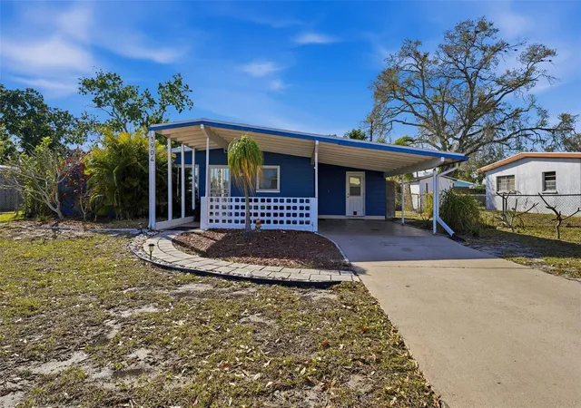 Photo 1 of Single family home for sale at 1904 31st Street W, Bradenton, FL 34205 | MLS# A4683369 | Listing updated on 2026-08-25