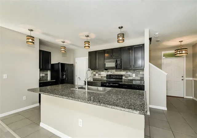 Photo 3 of Single family home for sale at 4106 Willow Hammock Dr, Palmetto, FL 34221 | MLS# C7522289 | Listing updated on 2026-09-03