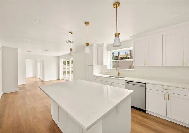 4th image of 2171 Beecher Rd, Clearwater, FL 33763 | MLS# TB8478641