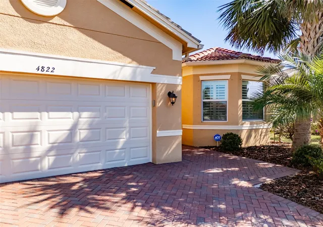 2nd image of 4822 Grand Banks Dr, Wimauma, FL 33598 | MLS# TB8478643