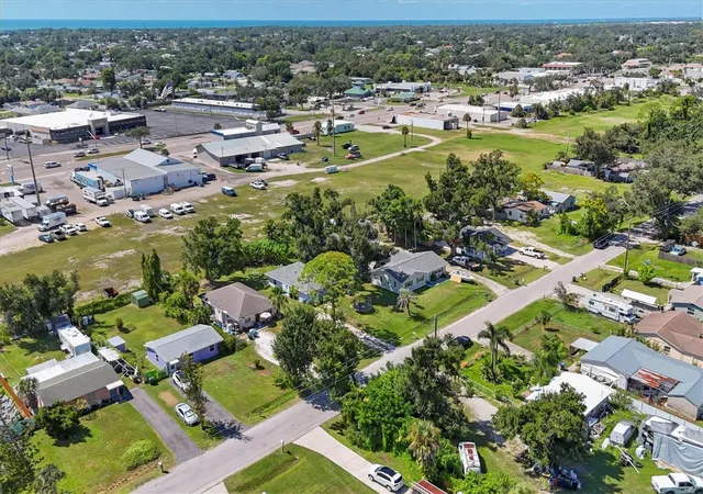 2nd image of 2214 Park Rd, Venice, FL 34293 | MLS# N6143071