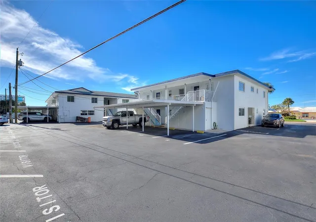 Photo 3 of Condo for sale at 4300 37th Street S #4, Saint Petersburg, FL 33711 | MLS# TB8478670 | Listing updated on 2026-09-13