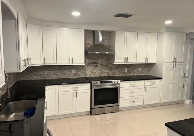 3rd image of 8002 Se 62Nd Loop, Ocala, FL 34472 | MLS# OM719297