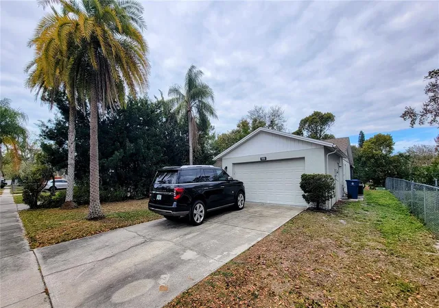 Photo 3 of Single family home for sale at 7051 Wentworth Way, New Port Richey, FL 34655 | MLS# TB8478731 | Listing updated on 2026-08-17