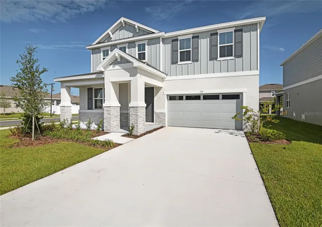 Photo 3 of Single family home for sale at 172 Flag Lilly Ln, Umatilla, FL 32784 | MLS# S5144295 | Listing updated on 2026-10-08