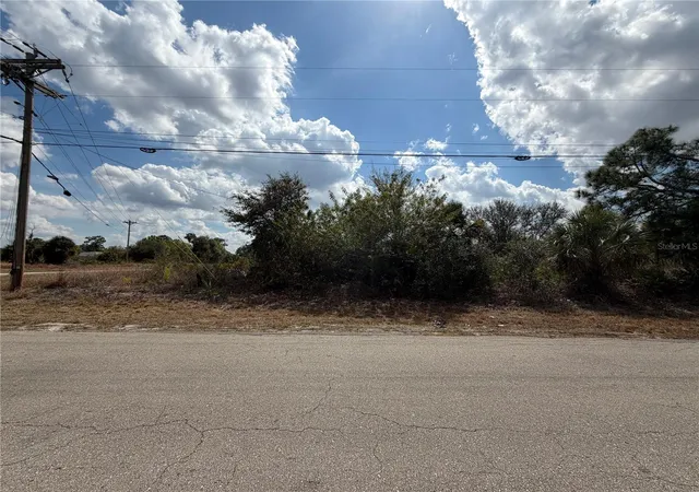 Homes for sale in Lehigh Acres, FL | 522 Columbus Blvd S, Lehigh Acres, FL 33974 | MLS# TB8478763