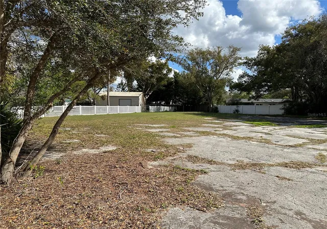 Homes for sale in Lutz, FL | Sunrise Dr, Lutz, FL 33549 | MLS# TB8478771