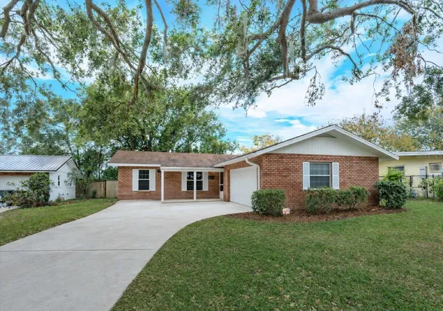 Photo 2 of Single family home for sale at 530 Mar Nan Mar Pl, Clermont, FL 34711 | MLS# G5108561 | Listing updated on 2026-08-21
