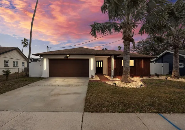 Photo 2 of Sale Pending at 5921 Denver St Ne, Saint Petersburg, FL 33703 | MLS# TB8478818 | Listing updated on 2026-09-14