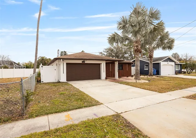 4th image of 5921 Denver St NE, Saint Petersburg, FL 33703 | MLS# TB8478818