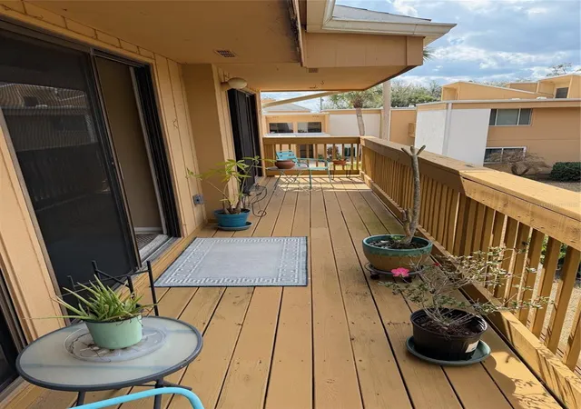 2nd image of 1051 S Highland St, MOUNT DORA, FL 32757