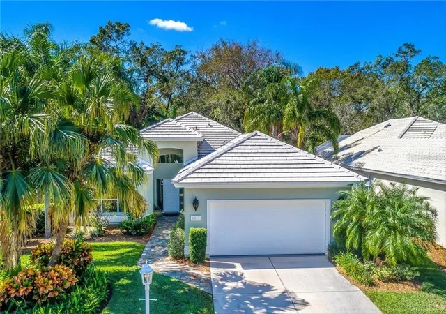 Single family home for sale at 6411 Berkshire Pl, UNIVERSITY PARK, FL 34201 | MLS# A4683463
