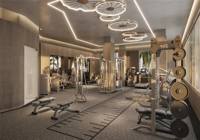 4th image of 344 4Th St S, Saint Petersburg, FL 33701