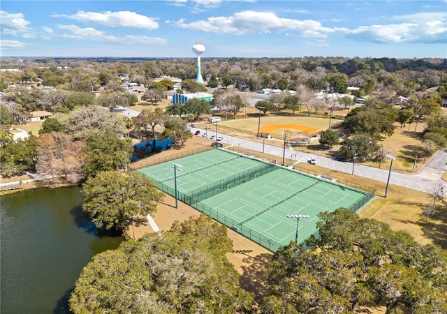 2nd image of 1621 Ne 2Nd St, OCALA, FL 34470