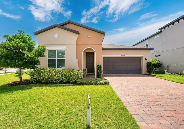 2nd image of 2009 Napoli Dr, Saint Cloud, FL 34771 | MLS# S5144337