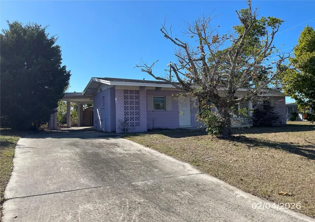 Photo 2 of Single family home for sale at 1708 Cambridge Dr, Venice, FL 34293 | MLS# A4683493 | Listing updated on 2026-09-01