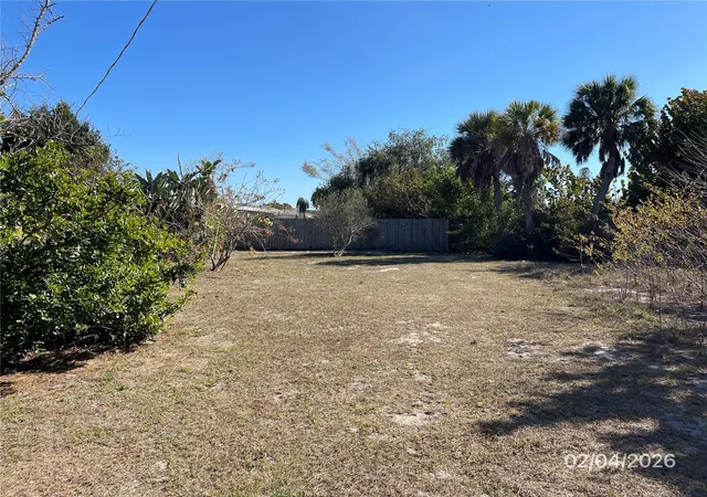 Photo 4 of Single family home for sale at 1708 Cambridge Dr, Venice, FL 34293 | MLS# A4683493 | Listing updated on 2026-09-01