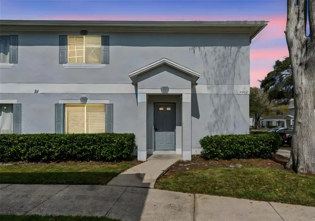 3rd image of 7402 E Bank Dr, Tampa, FL 33617 | MLS# TB8479000