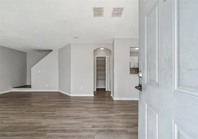 5th image of 7402 E Bank Dr, Tampa, FL 33617 | MLS# TB8479000
