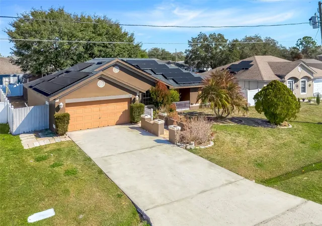 Photo 1 of Single family home for sale at 617 Parakeet Ct, Kissimmee, FL 34759 | MLS# O6384590 | Listing updated on 2026-08-31