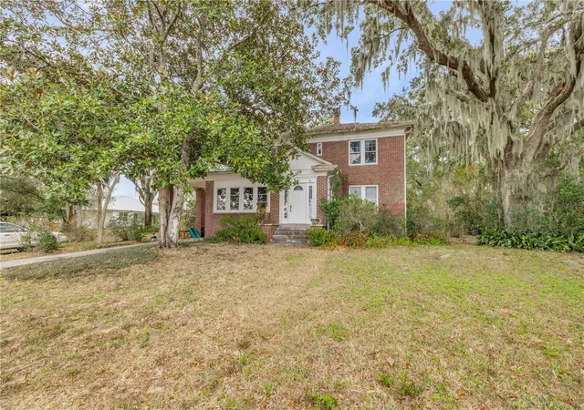 Photo 2 of Single family home for sale at 1170 S Clayton St, Mount Dora, FL 32757 | MLS# NS1087428 | Listing updated on 2026-09-29