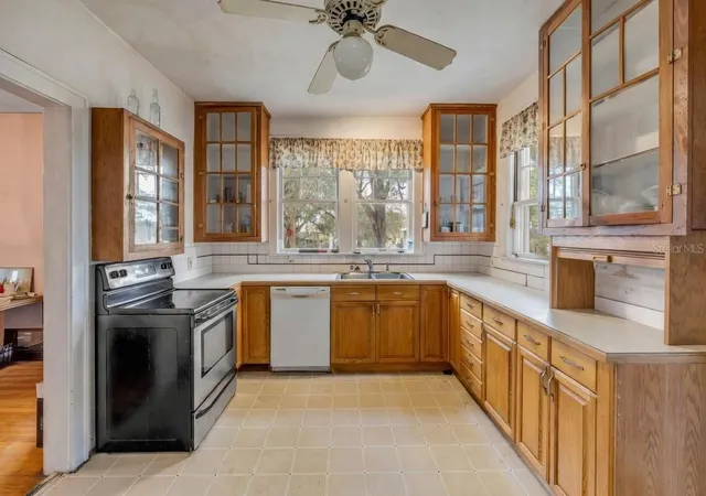 Photo 4 of Single family home for sale at 1170 S Clayton St, Mount Dora, FL 32757 | MLS# NS1087428 | Listing updated on 2026-09-29