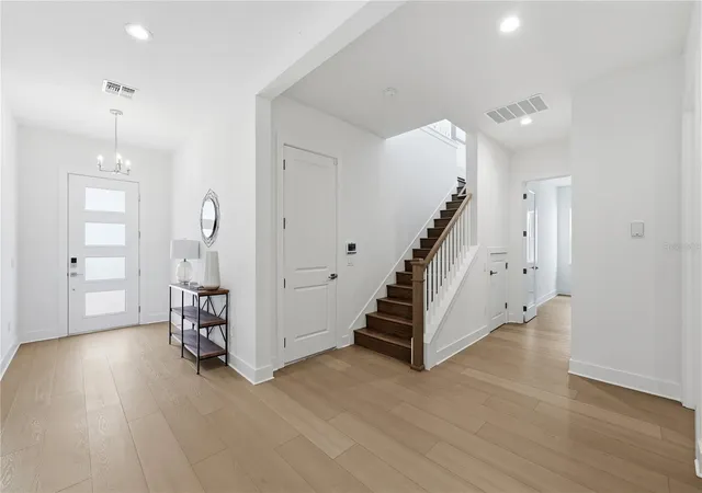 4th image of 1031 Gloryland Ct, Sanford, FL 32771 | MLS# O6384616