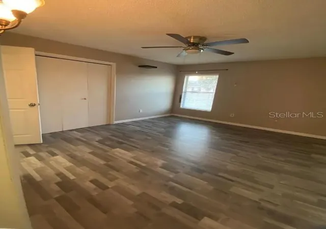 Listing Photo 4 - Condo for sale in building located at 911 Oak Ridge, ORLANDO, FL 32809 - Unit #C