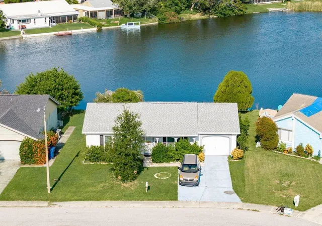 Photo 1 of Single family home for sale at 3552 Bluebell Ln, Holiday, FL 34691 | MLS# TB8479068 | Listing updated on 2026-09-27