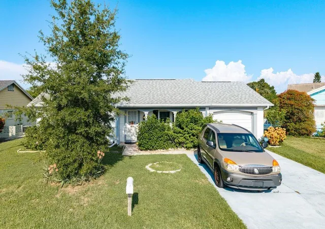 Photo 2 of Single family home for sale at 3552 Bluebell Ln, Holiday, FL 34691 | MLS# TB8479068 | Listing updated on 2026-09-27