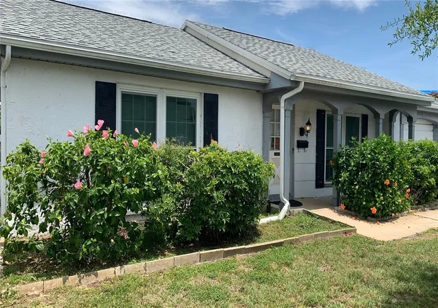 Photo 3 of Single family home for sale at 3552 Bluebell Ln, Holiday, FL 34691 | MLS# TB8479068 | Listing updated on 2026-09-27