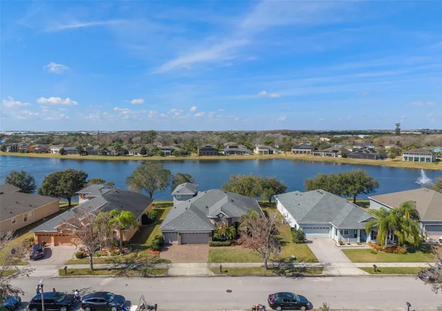 Homes for sale in Orlando, FL | 8798 Warwick Shore Xing, Orlando, FL 32829 | MLS# O6384634