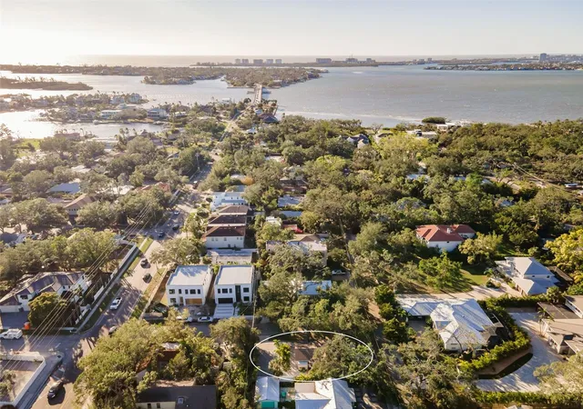 31st image of 1704 Wisconsin Ln, Sarasota, FL 34239 | MLS# A4683524