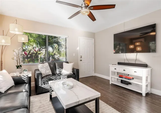 4th image of 1704 Wisconsin Ln, Sarasota, FL 34239 | MLS# A4683524